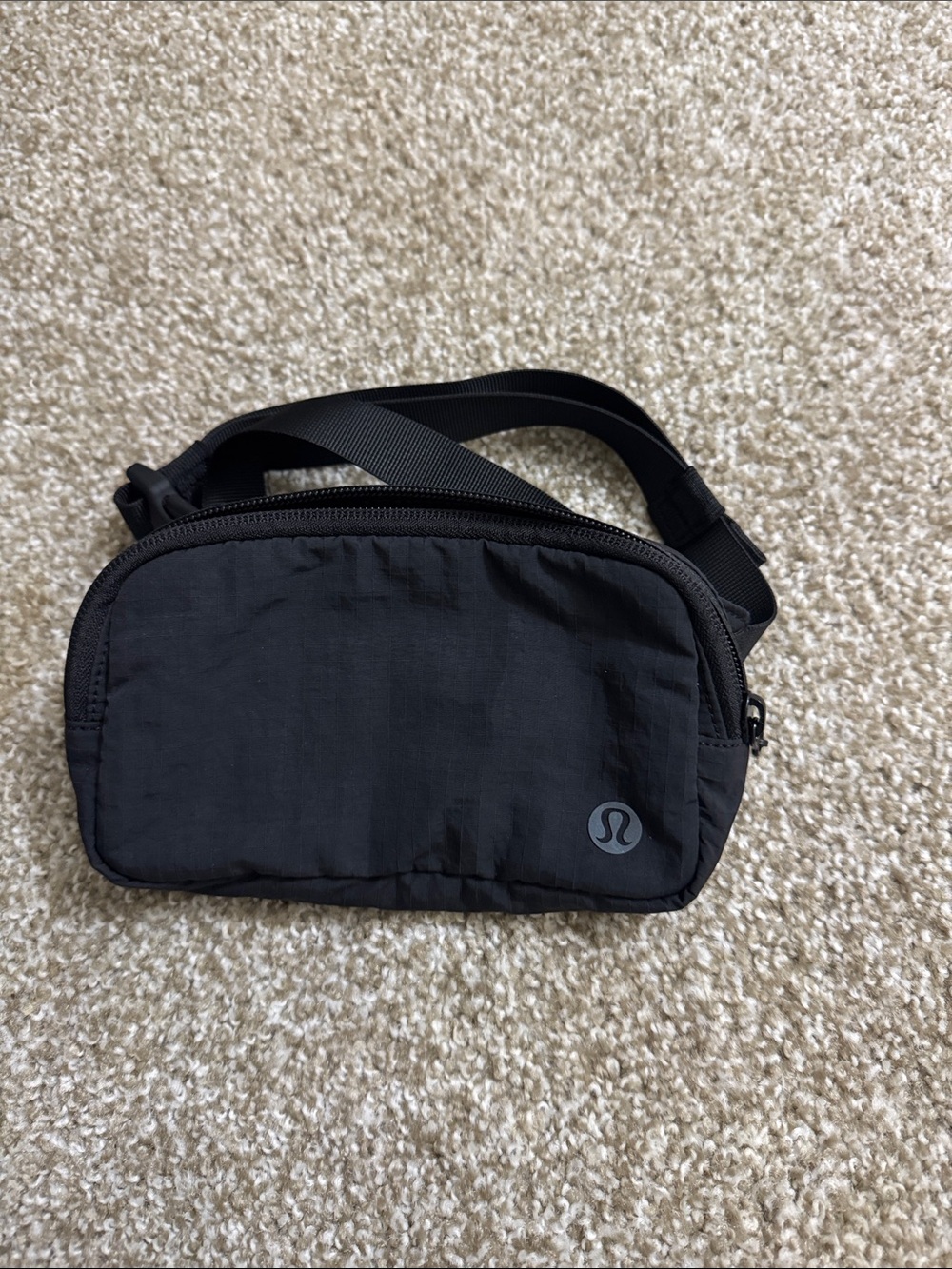 lululemon athletica Black Men’s Everyday Belt Bag